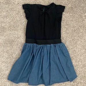 Girls Dress, size Child M